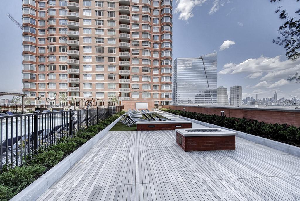 Global Luxury Suites At Newport Jersey City Esterno foto