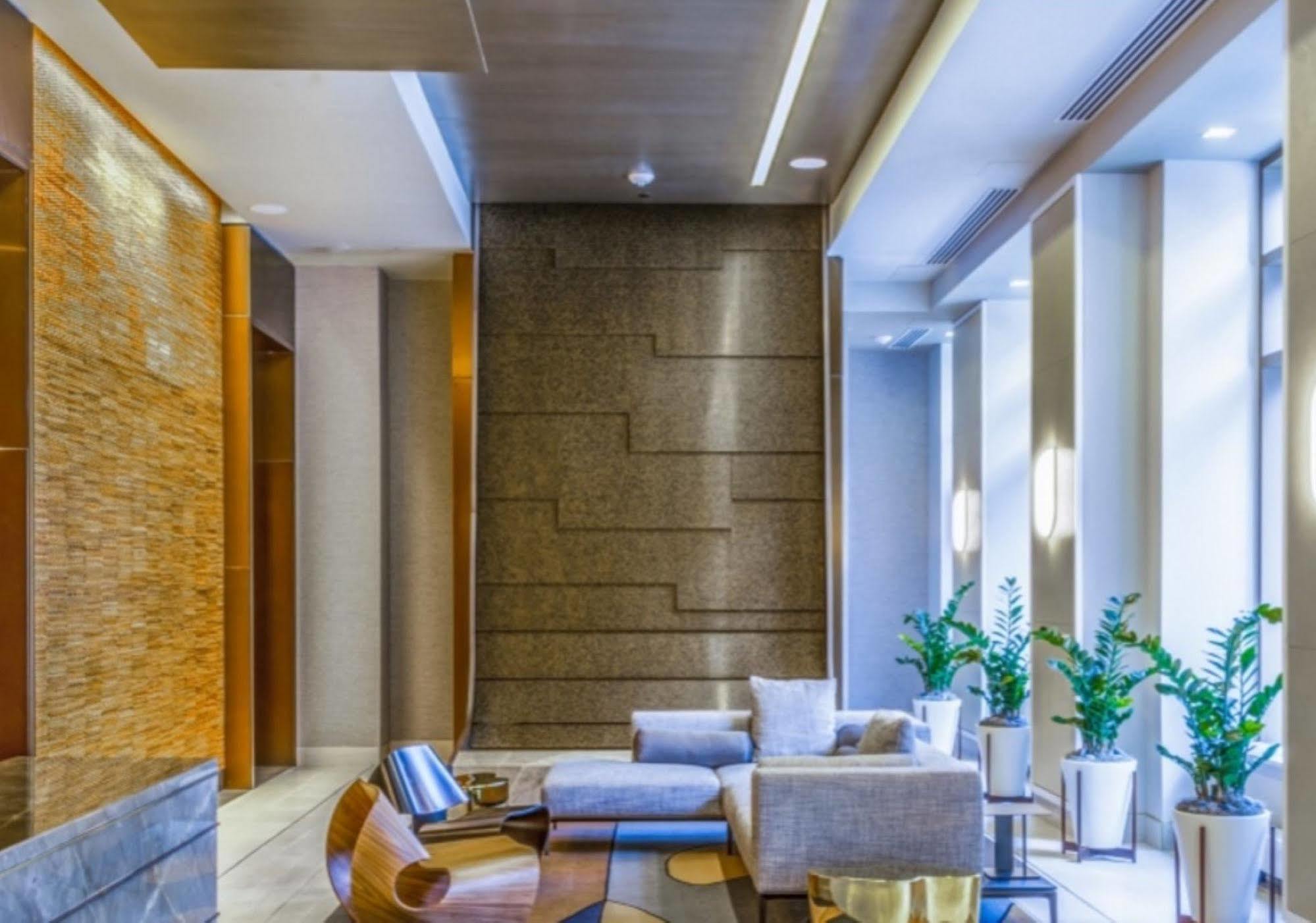Global Luxury Suites At Newport Jersey City Esterno foto