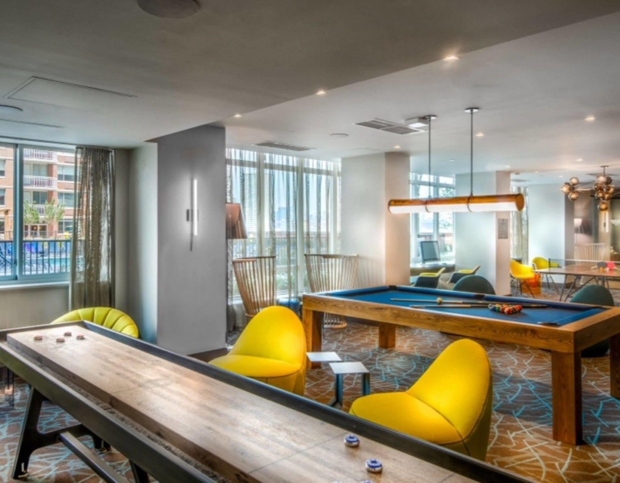 Global Luxury Suites At Newport Jersey City Esterno foto