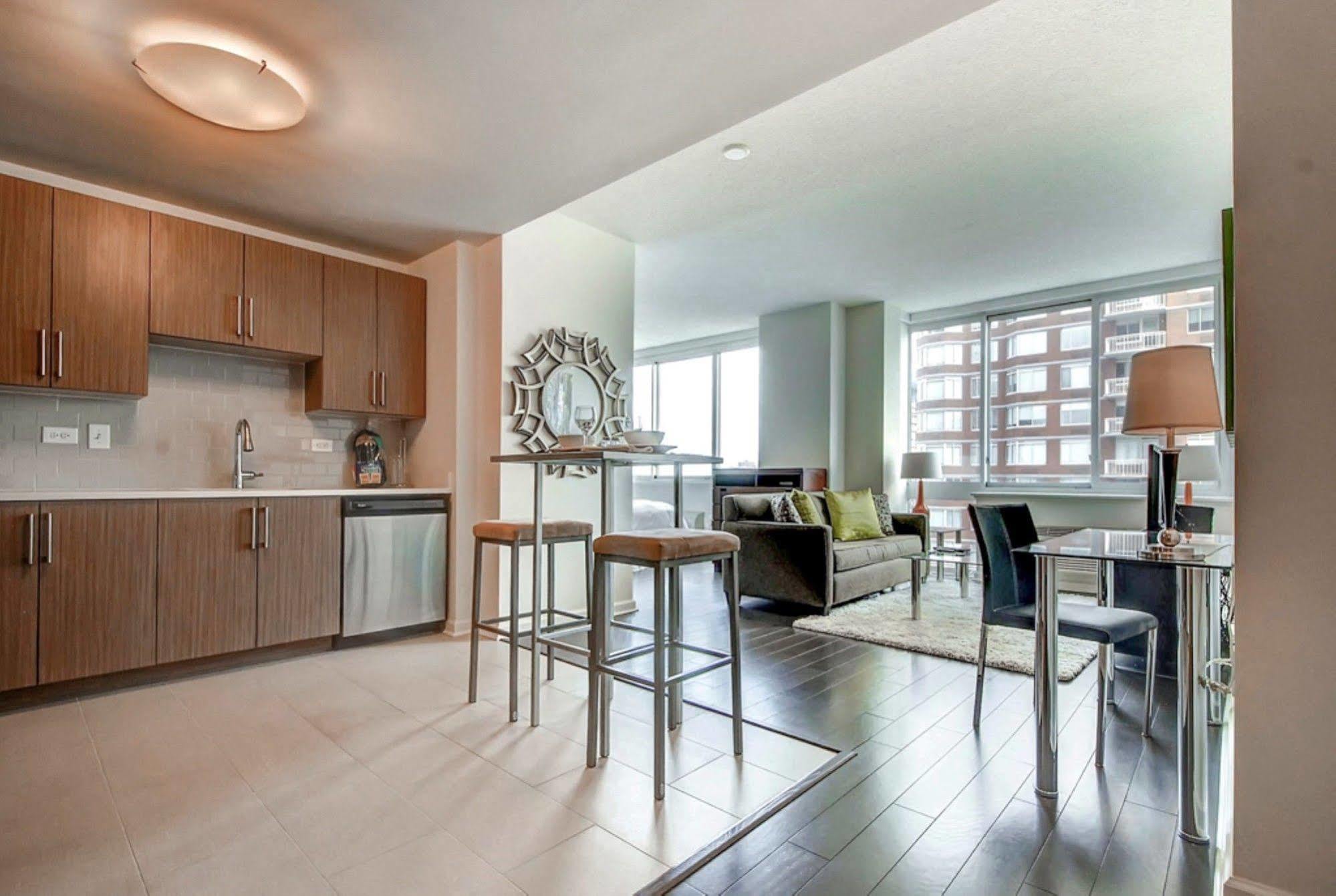 Global Luxury Suites At Newport Jersey City Esterno foto